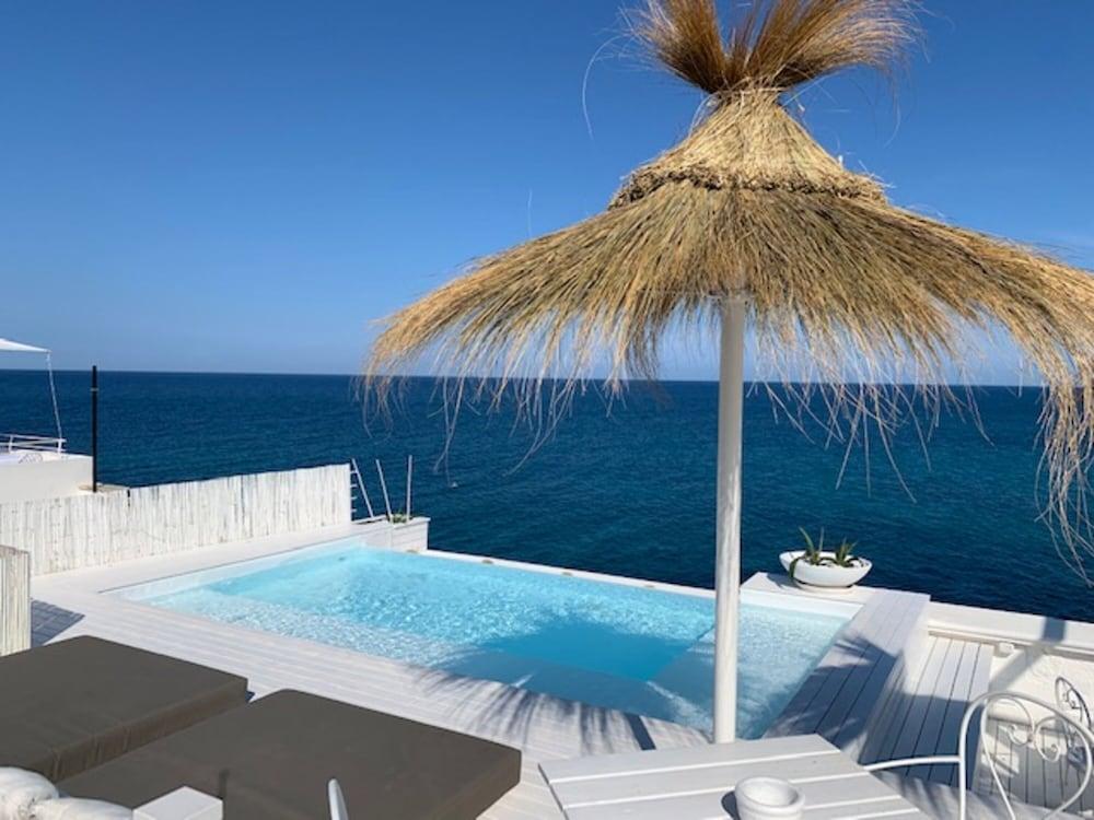 Bellavista Suites Монополи Екстериор снимка