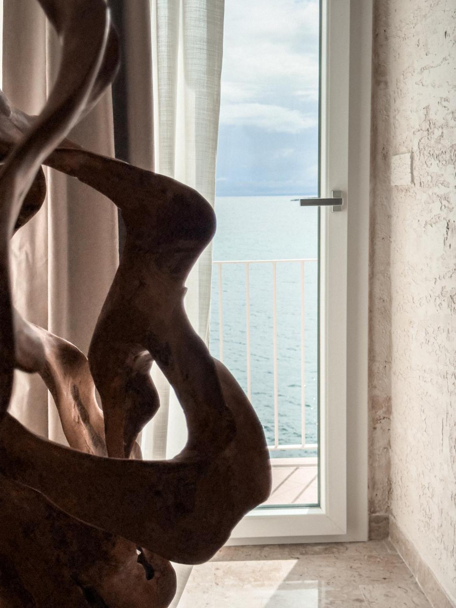 Bellavista Suites Монополи Екстериор снимка