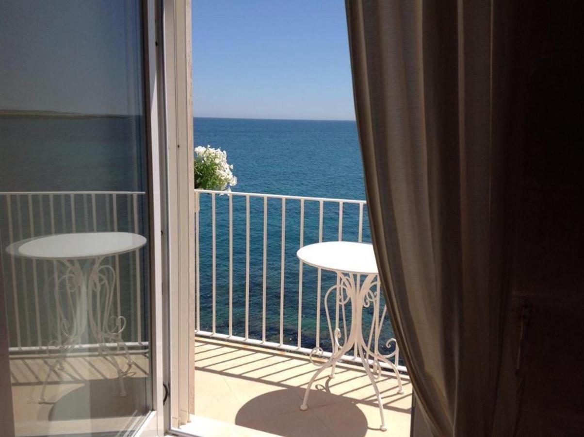Bellavista Suites Монополи Екстериор снимка
